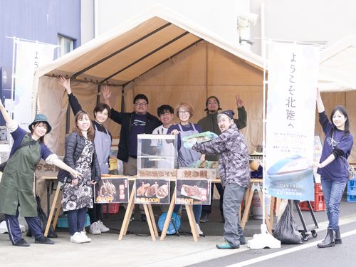 シーフードマーケットUMIKARAで、イベントのお手伝い