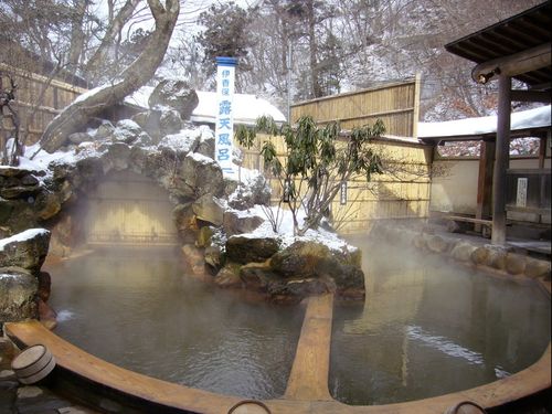 渋川市の冬は、伊香保露天風呂