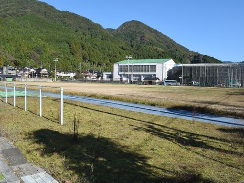 校庭