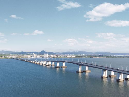 琵琶湖大橋