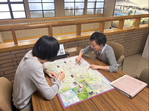 窓口では和やかな雰囲気で移住相談を行っています