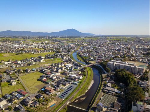 東京から新幹線で最短約70分の茨城県の西部に位置するまちです