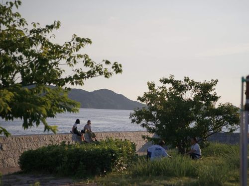 穏やかな海を感じながら生活ができる。下津井はそんなまち。