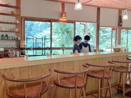 カフェでの勤務の様子