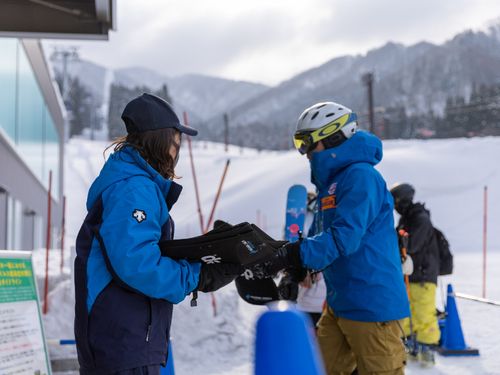 パウダースノーをウィンタースポーツで楽しみつくす