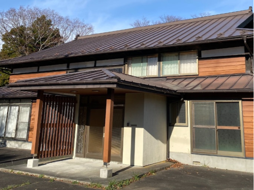遊休不動産の一つである、元村長宅
