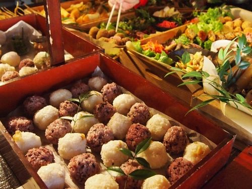 その地の特産物を味わう。写真は、阿東の特産「りんご」を使ったランチ。