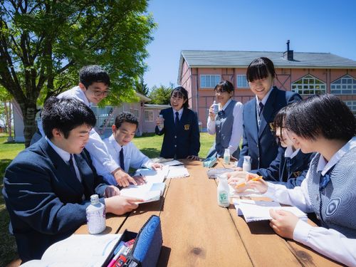留学生の表情や言動から成長を感じられるのがハウスマスターの醍醐味です。