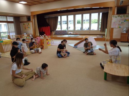 愛荘町子育て支援センター　わんぱくひろば