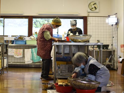 藤瀬公民館で調理