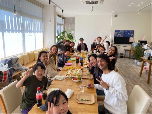 地元食材を囲むコミュニティ