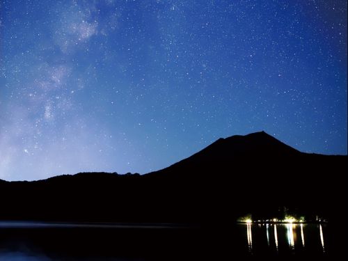 御池の星空