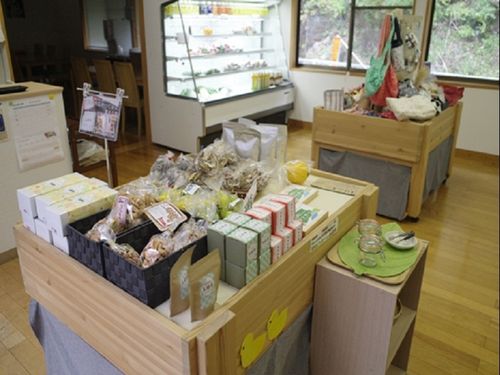 大川村集落活動センター「結いの里」物販コーナー