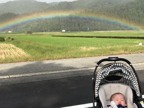 お散歩途中に見つけた虹！絶景に囲まれた毎日です。