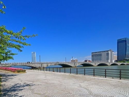 萬代橋