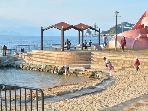 子供が海で遊べる公園があります！（舞鶴市）