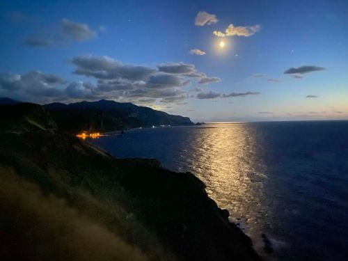 夜の海も美しい積丹