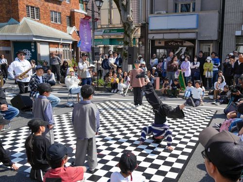 ダンスパフォーマンスもあります！