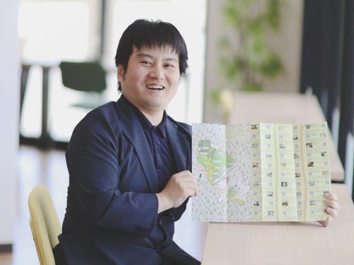 ふるさと納税寄附額の増進に取り組む尾崎さん