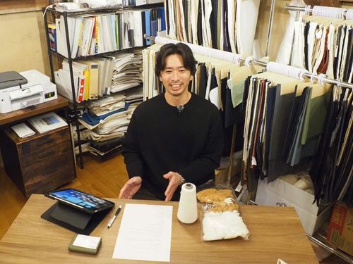 朝は市街地にあるオフィスで商談やデスクワーク。１日の中でもメリハリがありますね！