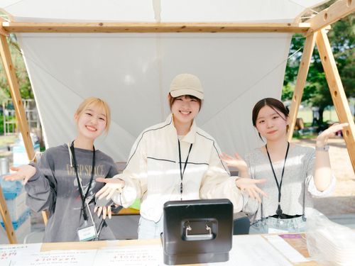 環境フェス「アースデイ in 京都」のボランティアスタッフ