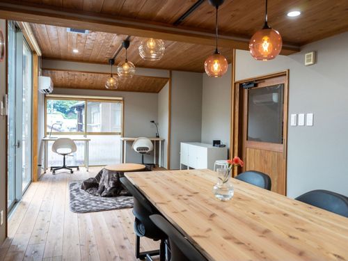 滞在施設「clay house」（シェアハウス） 1F内観