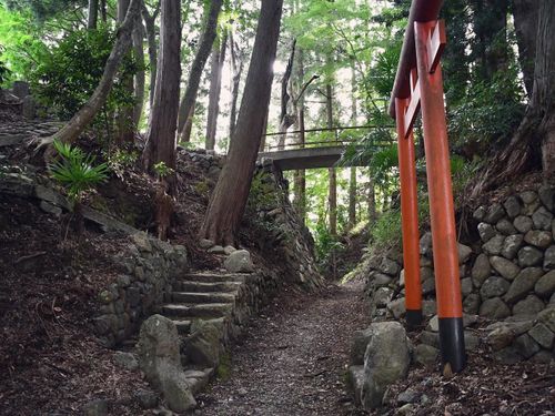 ご友人にも好評だった映画のロケ地となった中野城跡