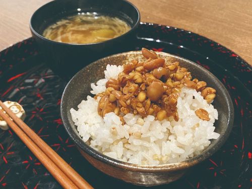 ご飯の上に乗せて頂きます