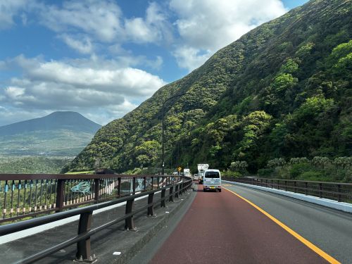 毎日見ても飽きない通勤路。ご近所からのおすそ分けも。そんな暮らしが日常です。