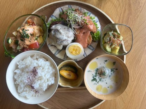 のざわふぁーむのおいしいランチ♪カフェ内にはキッズスペースもあります。