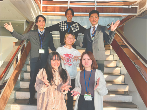 市役所含む編集部メンバーでチームとなって取り組みます