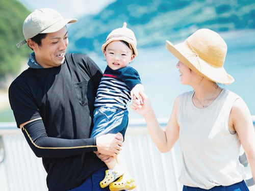 移住者を温かく迎え入れる風土や子育てがしやすい環境です。