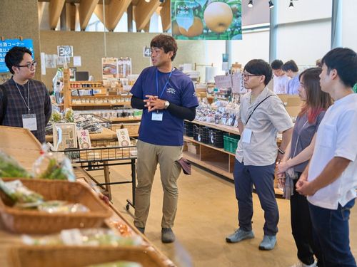 道の駅ましこで売り場に立つと、農産物がどう売れていくのかが見えてきます