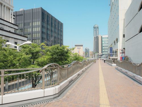 下関駅前の様子