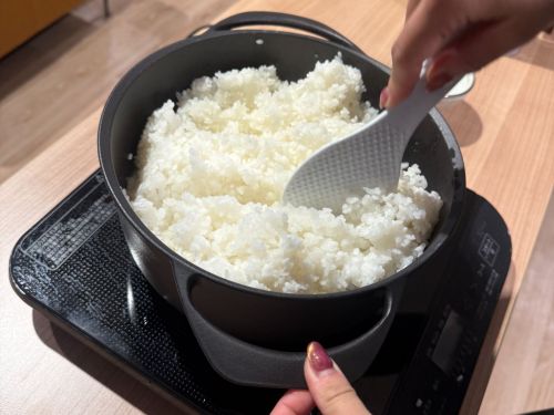自然豊かな下田地域で育ったお米を、職人の技術が詰まった三条製のお鍋で炊き上げます