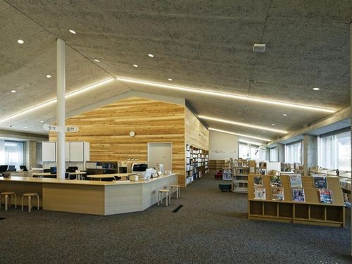 YBファブ　図書館スペース