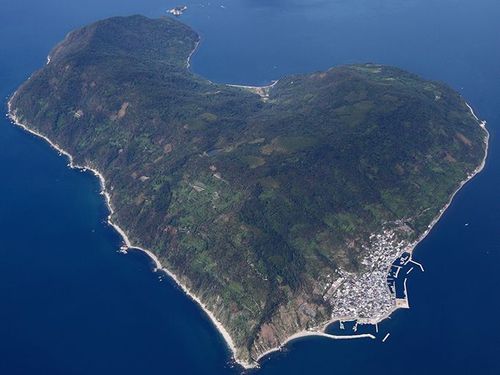 祝島を上から見るとハートの形