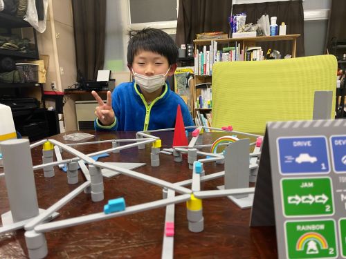 子供も楽しめる見た目も楽しいゲームも！