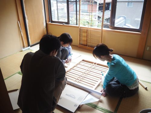 シェアハウスでの暮らしも留学生同士でつくっていく