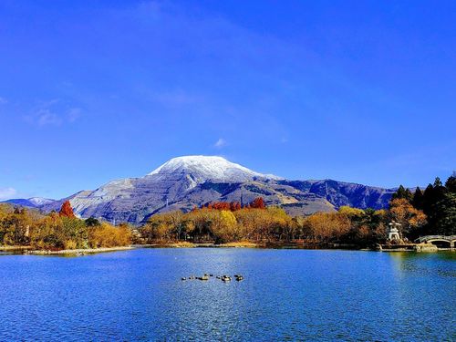 伊吹山の冠雪