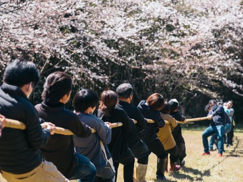 講師もテキストもない「教えない研修」。教材は、島と人です。