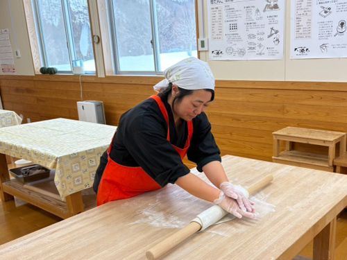現役隊員の髙部さん（蕎麦打ちなどの体験ができる体験工房の運営に従事）
