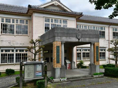 甲良町図書館
