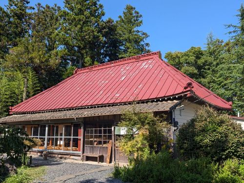 旧農家の「趣」のある建屋