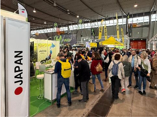 白馬村観光局の業務例：ドイツの「登山、ハイキング、自転車」の旅行博への出展PR