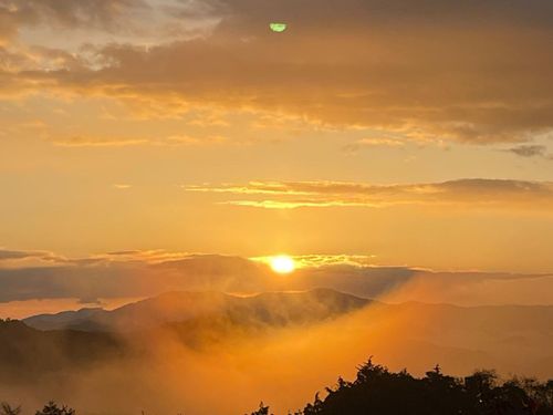 所有者さんから頂いた朝日の風景写真