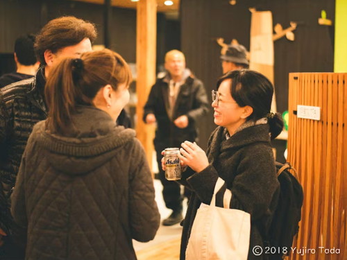 移住者や地元民などが参加する町民交流会「タノシモカフェ」。フランクな町民性が◎