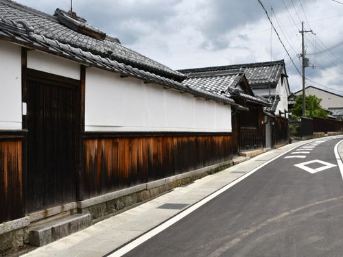 風情のある景色が残る日野のまち