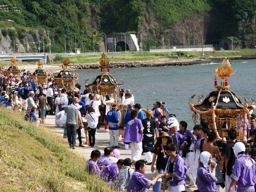 地域の絆を繋いでいる能登の祭り（冨木八朔祭礼）
