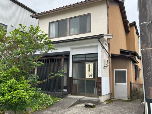 城端地域の体験ハウス。1泊1,000円からご宿泊いただけます。